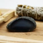 ahat geoda tamno plava boja