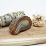 ahat geoda žuta boja