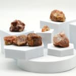 grubi kalciti smeđe boje