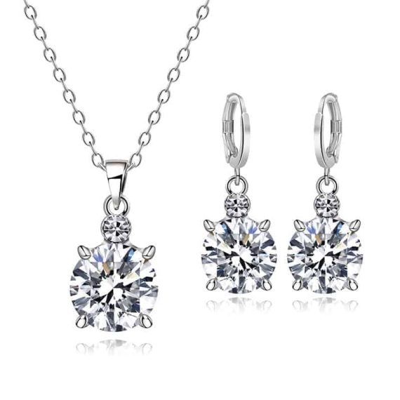 Kristalni uhani srebrne barve z diamantno verižico