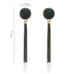 dolgi viseči uhani velikost črna barva