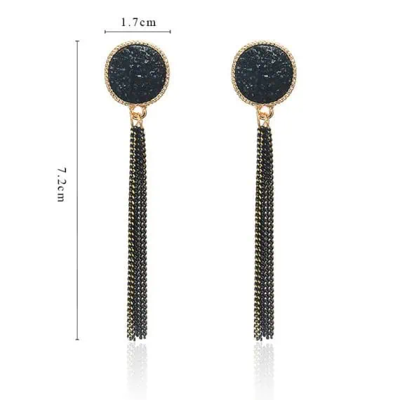 dolgi viseči uhani velikost črna barva