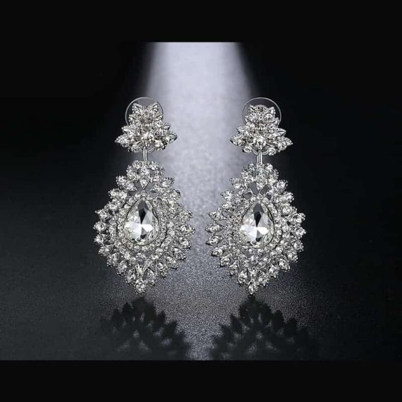 pretižni uhani viseči modni z diamanti