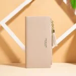 ženska usnjena denarnica s srčkom