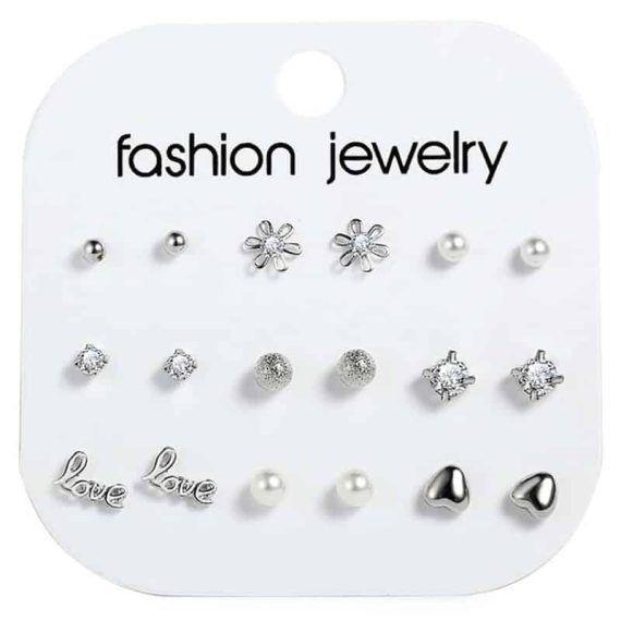 Komplet vtičnih uhanov