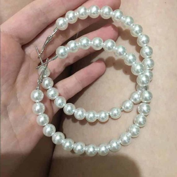 Okrogli biserni uhani srebrni