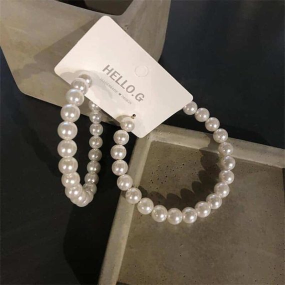 okrogli biserni uhani srebrna barva