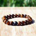 zapestnica iz naravnega lesa meditacija