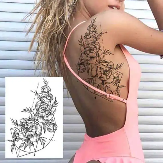 začasni tattoo vrtnica na hrbtu