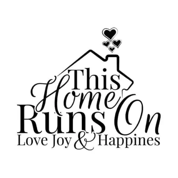 dekorativna nalepka this home runs on love