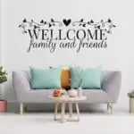 stenska nalepka welcome family and friends