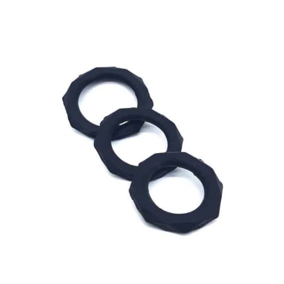 črni obročki za penis