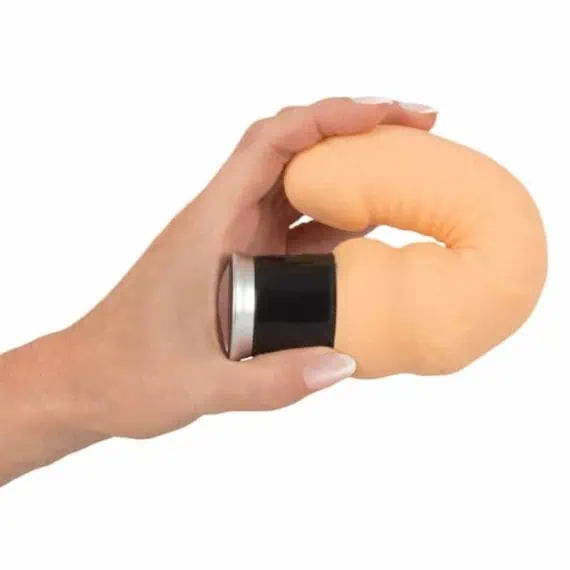 penis vibrator v naravni obliki v roki