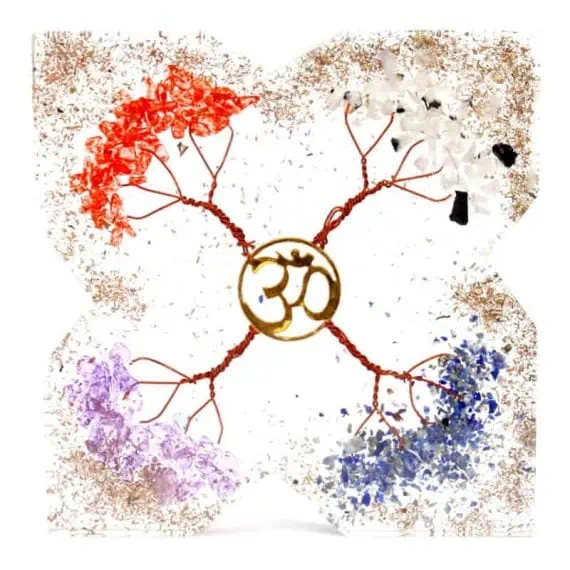 Orgonit štiri drevesni podstavek