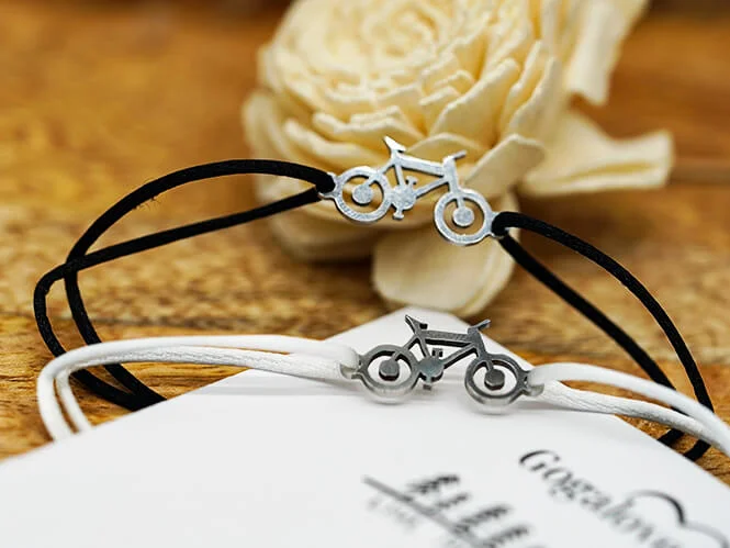 Zapestnica prijateljstva kolo črna in bela barva