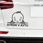 črna nalepka otrok v avtu zadaj