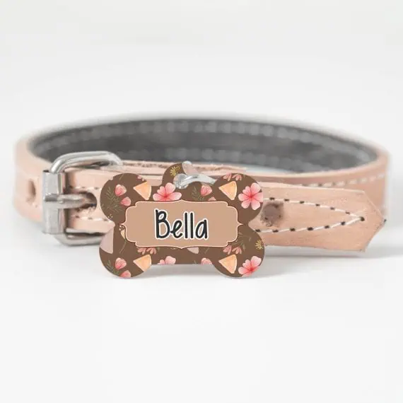 Obesek za psa rjava barva s cvetovi