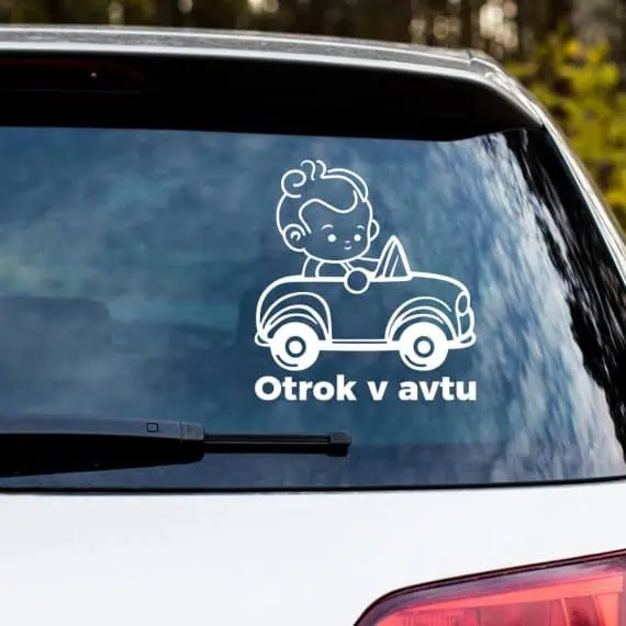nalepke otrok v avtu bele barve
