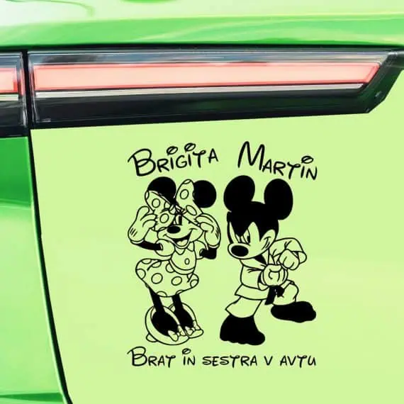 nalepka otrok v avtu z Minnie in Mickey z napisi