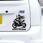 Avtomobilska nalepka motoristka v avtu