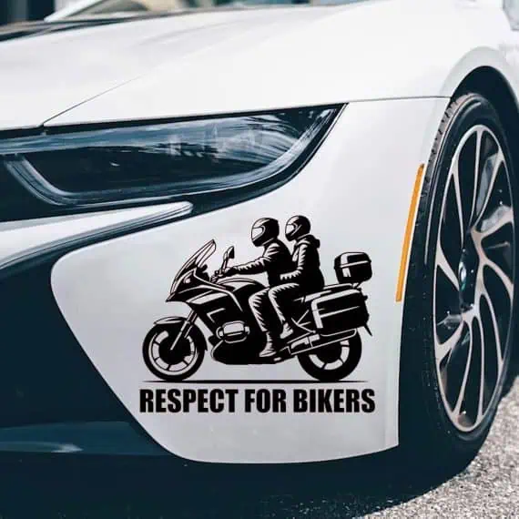 nalepke za avto motorista na potovalnem motorju