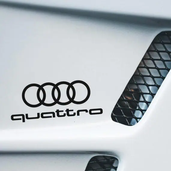 Audi quattro avto nalepka