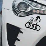 Avto nalepka Audi logo s punco
