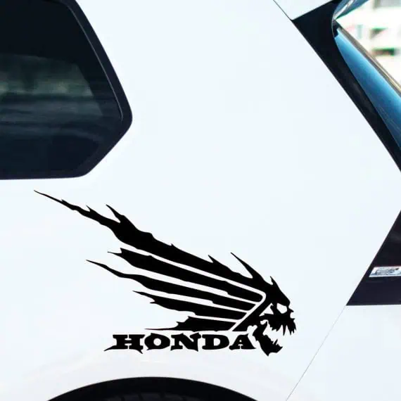 Nalepke lobanja v ognju z napisom HONDA
