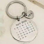 graviran obesek za pare s sliko in datumom