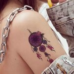 Magični geometrijski tatu barvni