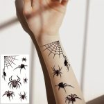 Nalepka tattoo pajki in mreža