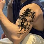 Tetovaža volkove skrivnostne moči in instinkta